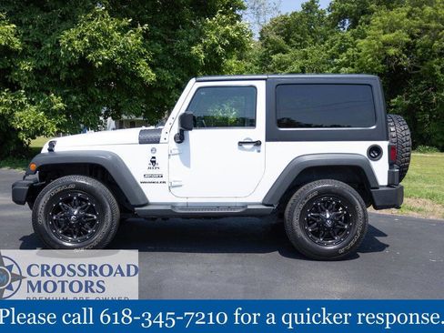 Used 2013 Jeep Wrangler Sport AWD/4WD image 4