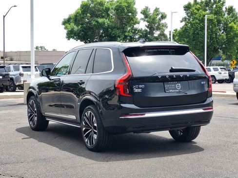 Certified 2026 Volvo XC90 B5 Plus w/ Protection Package AWD/4WD image 3