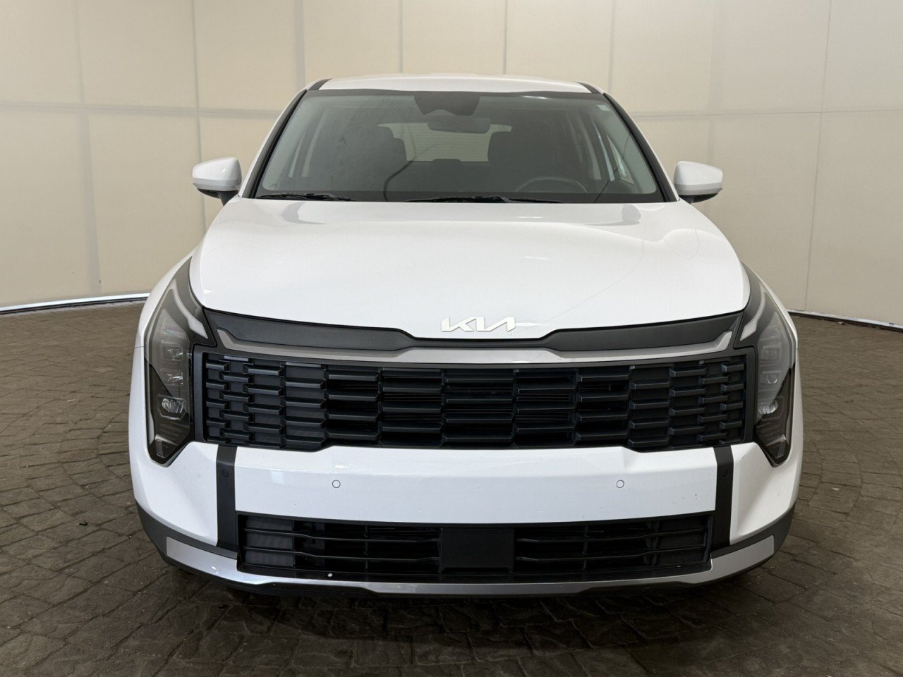 Used 2026 Kia Sportage LX FWD image 2