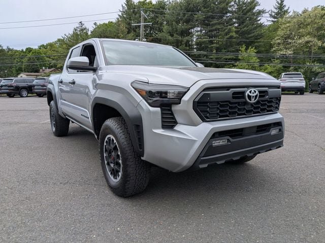 Used 2024 Toyota Tacoma TRD Off-Road AWD/4WD image 3