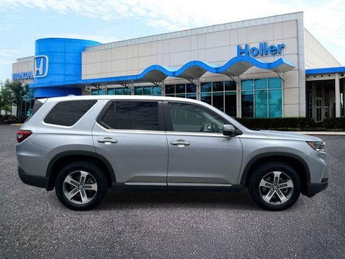 Used 2024 Honda Pilot EX-L image 2