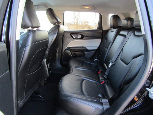 Used 2022 Jeep Compass Limited w/ Elite Group AWD/4WD image 12