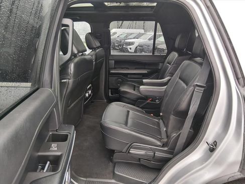Certified 2021 Ford Expedition XLT RWD image 14