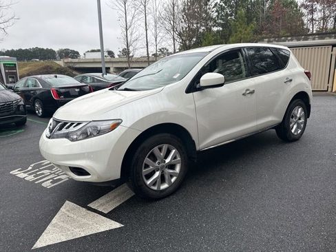 Used 2014 Nissan Murano S image 3