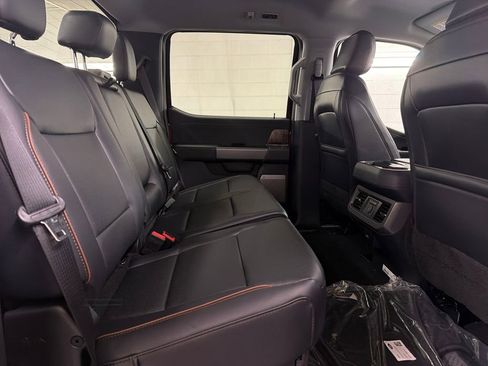 New 2026 Ford F250 Lariat w/ Chrome Package image 28