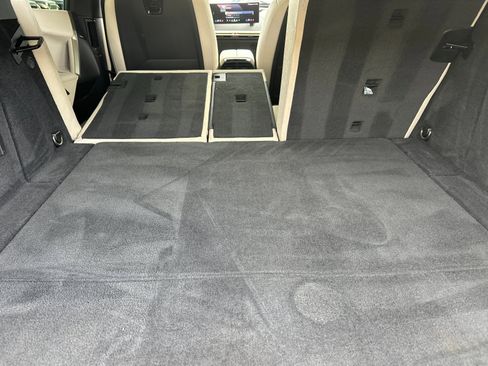 Used 2024 BMW iX xDrive50 w/ Sport Package image 15