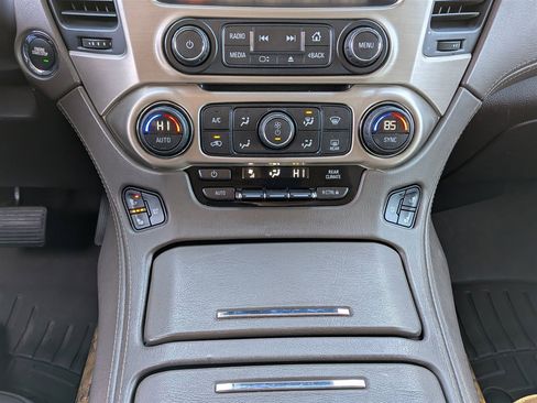 Used 2016 GMC Yukon XL Denali w/ Open Road Package image 24