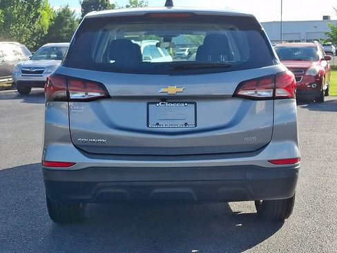 Used 2023 Chevrolet Equinox LS w/ Driver Confidence II Package AWD/4WD image 8