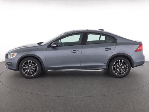 Used 2017 Volvo S60 T5 Cross Country Platinum AWD/4WD image 6
