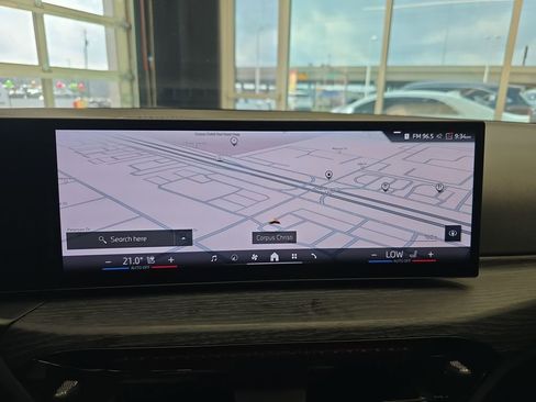 Used 2025 BMW 330i Sedan image 25