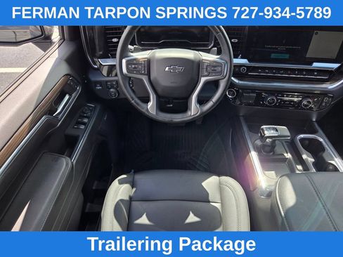 Used 2024 Chevrolet Silverado 1500 LT Trail Boss w/ LT Trail Boss Premium Package AWD/4WD image 17
