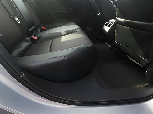 Used 2018 Honda Accord Sport image 27