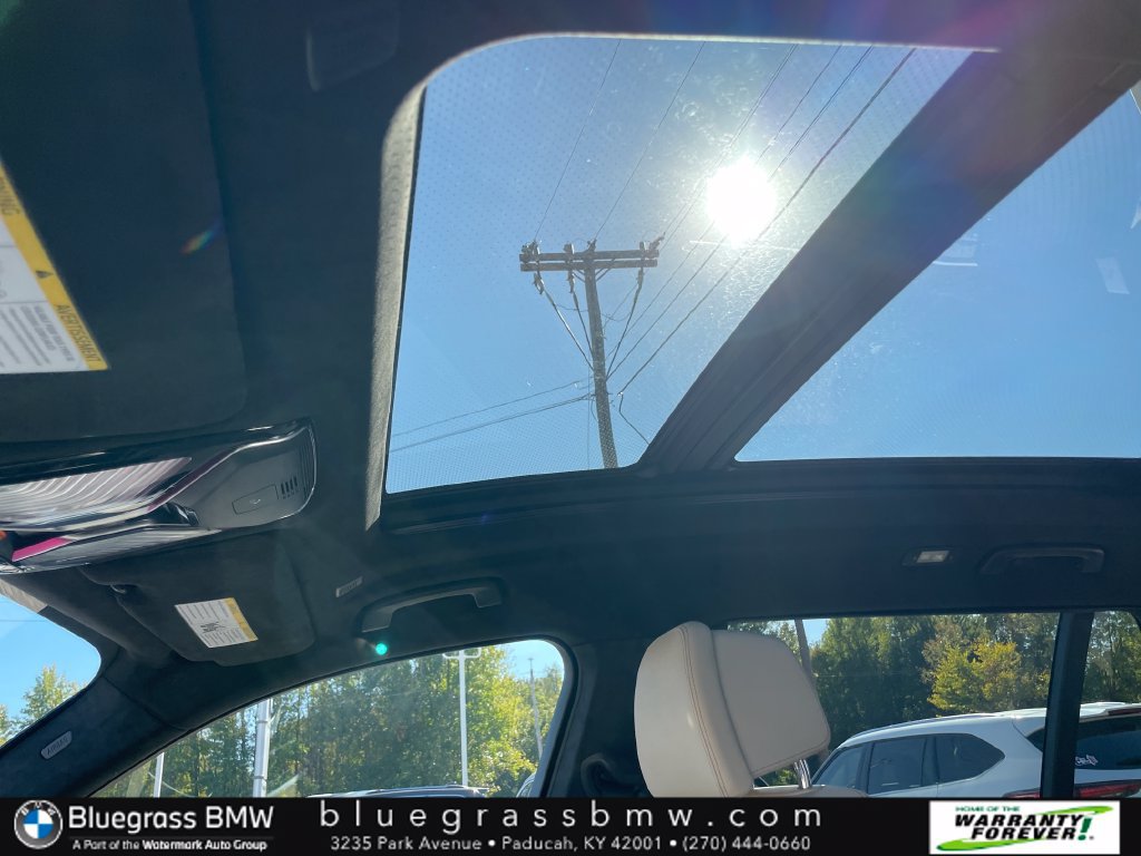 Used 2022 BMW X7 xDrive40i w/ Executive Package AWD/4WD image 17