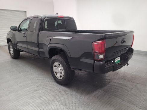 Used 2020 Toyota Tacoma SR w/ SR Convenience Package RWD image 5