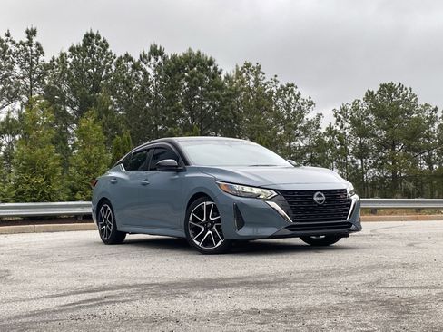 Used 2024 Nissan Sentra SR image 2