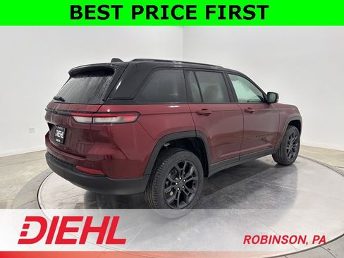 New 2025 Jeep Grand Cherokee Limited image 7