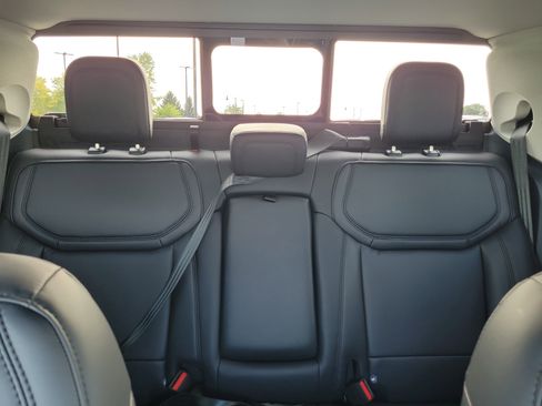 New 2025 Ford Maverick Lariat w/ Black Appearance Package image 32