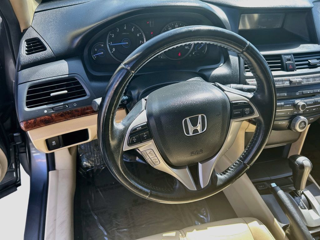 Used 2010 Honda Crosstour EX-L image 11