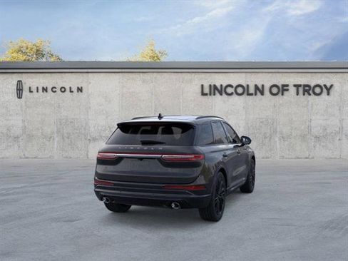 New 2026 Lincoln Corsair Premiere image 8