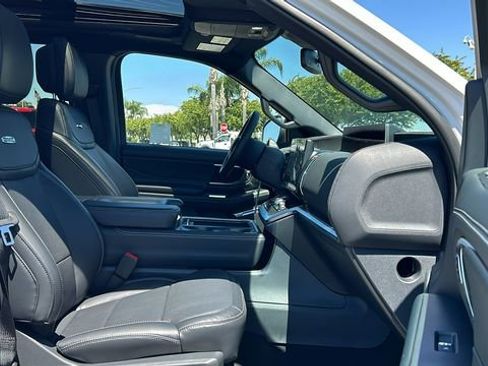 New 2026 Ford Expedition Platinum w/ Stealth Performance Package AWD/4WD image 10