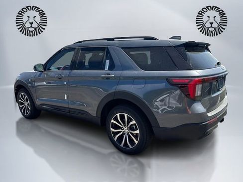 New 2026 Ford Explorer ST-Line AWD/4WD image 7