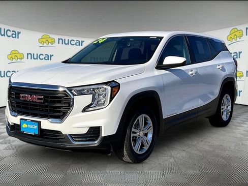 Used 2024 GMC Terrain SLE AWD/4WD image 3