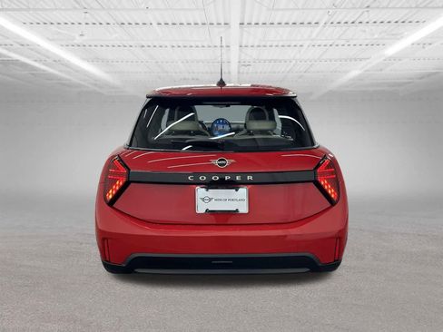 Certified 2025 MINI Cooper 2-Door Hardtop image 4