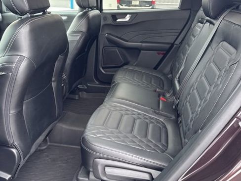 Certified 2023 Ford Escape Platinum w/ Premium Technology Package image 12