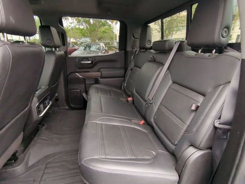 Used 2022 GMC Sierra 1500 Denali w/ Denali Reserve Package image 16