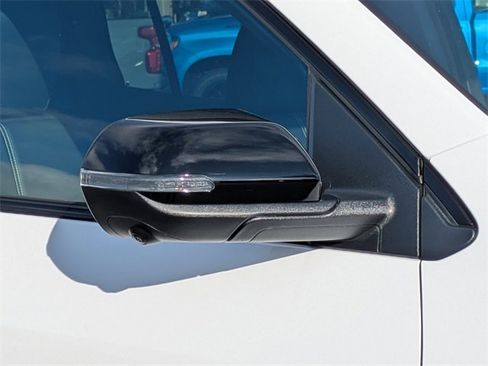 Used 2024 GMC Sierra 3500 AT4 w/ AT4 Premium Plus Package image 13