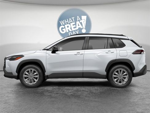 New 2026 Toyota Corolla Cross LE image 2