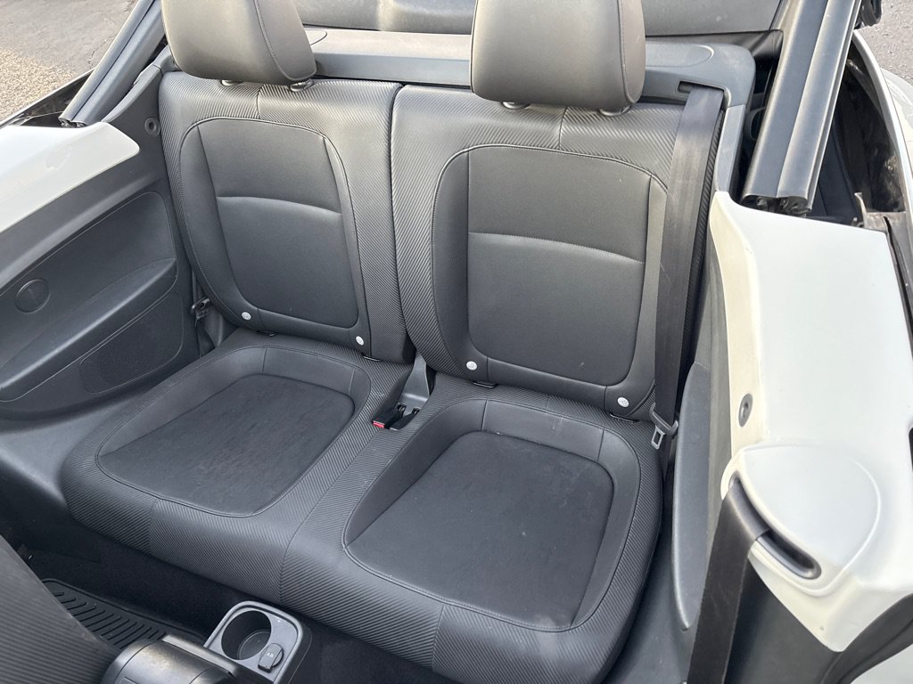 Used 2013 Volkswagen Beetle TDI FWD image 17