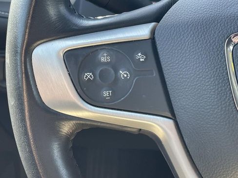 Used 2022 GMC Acadia SLT image 26