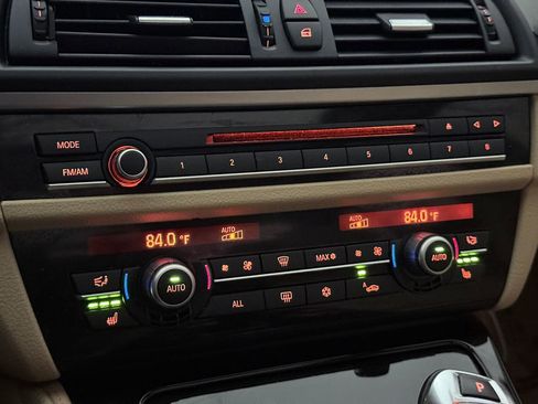 Used 2012 BMW 528i Sedan image 35