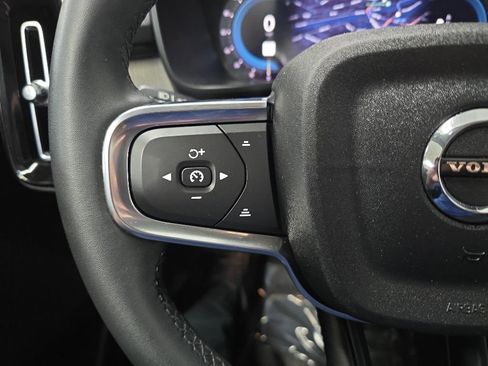 Used 2023 Volvo XC40 B5 Plus w/ Protection Package Premier AWD/4WD image 20