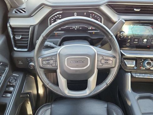 Used 2024 GMC Sierra 2500 Denali w/ Technology Package image 12