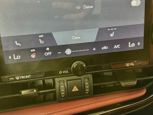 Used 2025 Lexus NX 350h AWD image 19