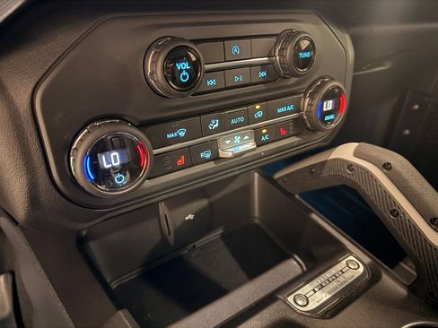 Used 2021 Ford Bronco Outer Banks AWD/4WD image 23