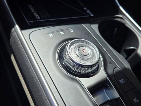 New 2026 Kia Carnival LXS FWD image 12