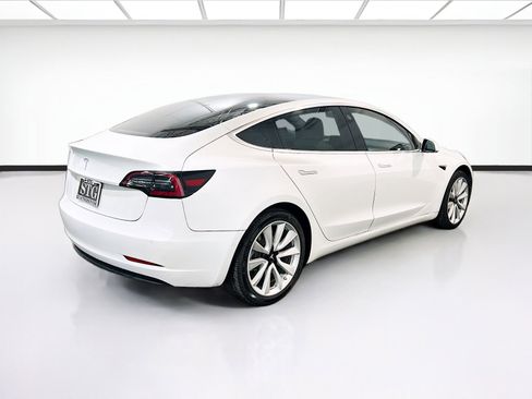 Used 2020 Tesla Model 3 Standard Range Plus image 4