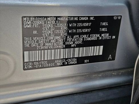 Used 2020 Toyota RAV4 LE image 23