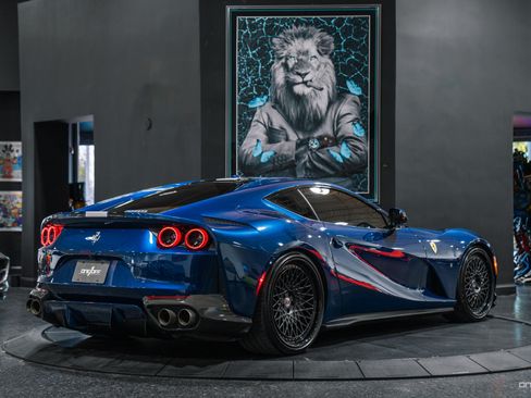 Used 2018 Ferrari 812 Superfast RWD image 30