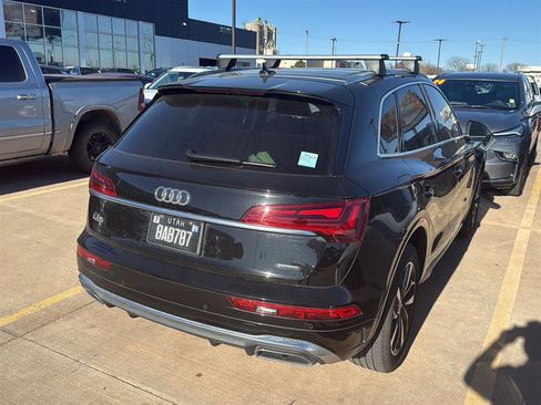 Used 2022 Audi Q5 2.0T Premium w/ Convenience Package image 9