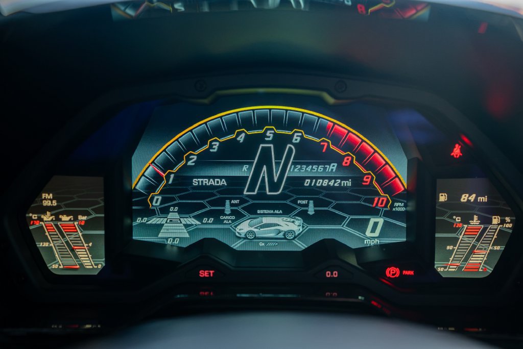 Used 2019 Lamborghini Aventador SVJ AWD/4WD image 59