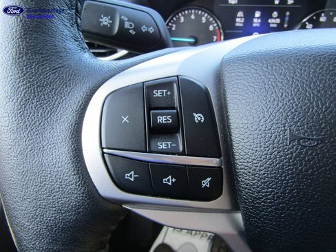 Certified 2024 Ford Explorer XLT w/ Equipment Group 202A AWD/4WD image 33
