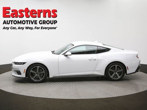 Used 2025 Ford Mustang Coupe RWD image 57