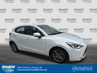 Used 2020 Toyota Yaris XLE video 1