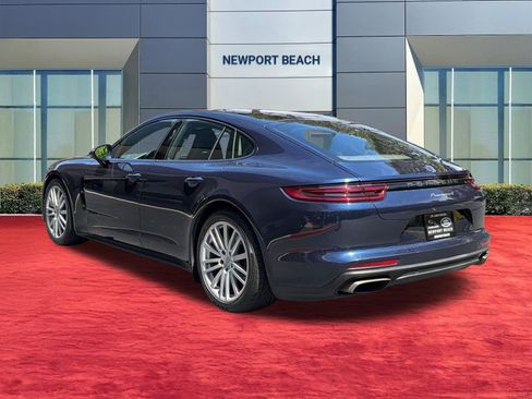 Used 2018 Porsche Panamera 4 AWD/4WD image 3