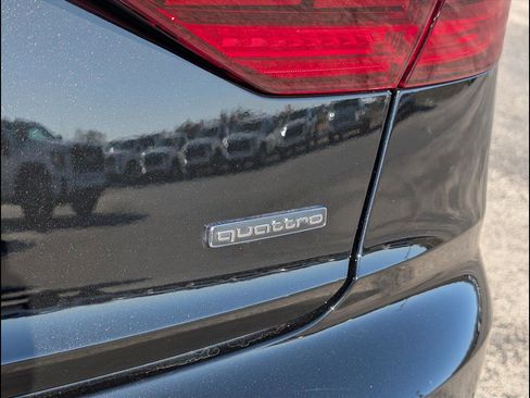 Used 2023 Audi A8 L 3.0T image 23