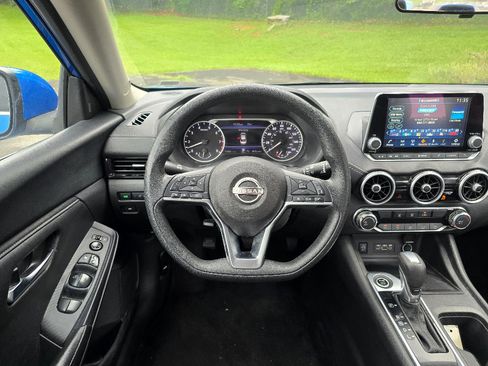 Used 2024 Nissan Sentra SV FWD image 13